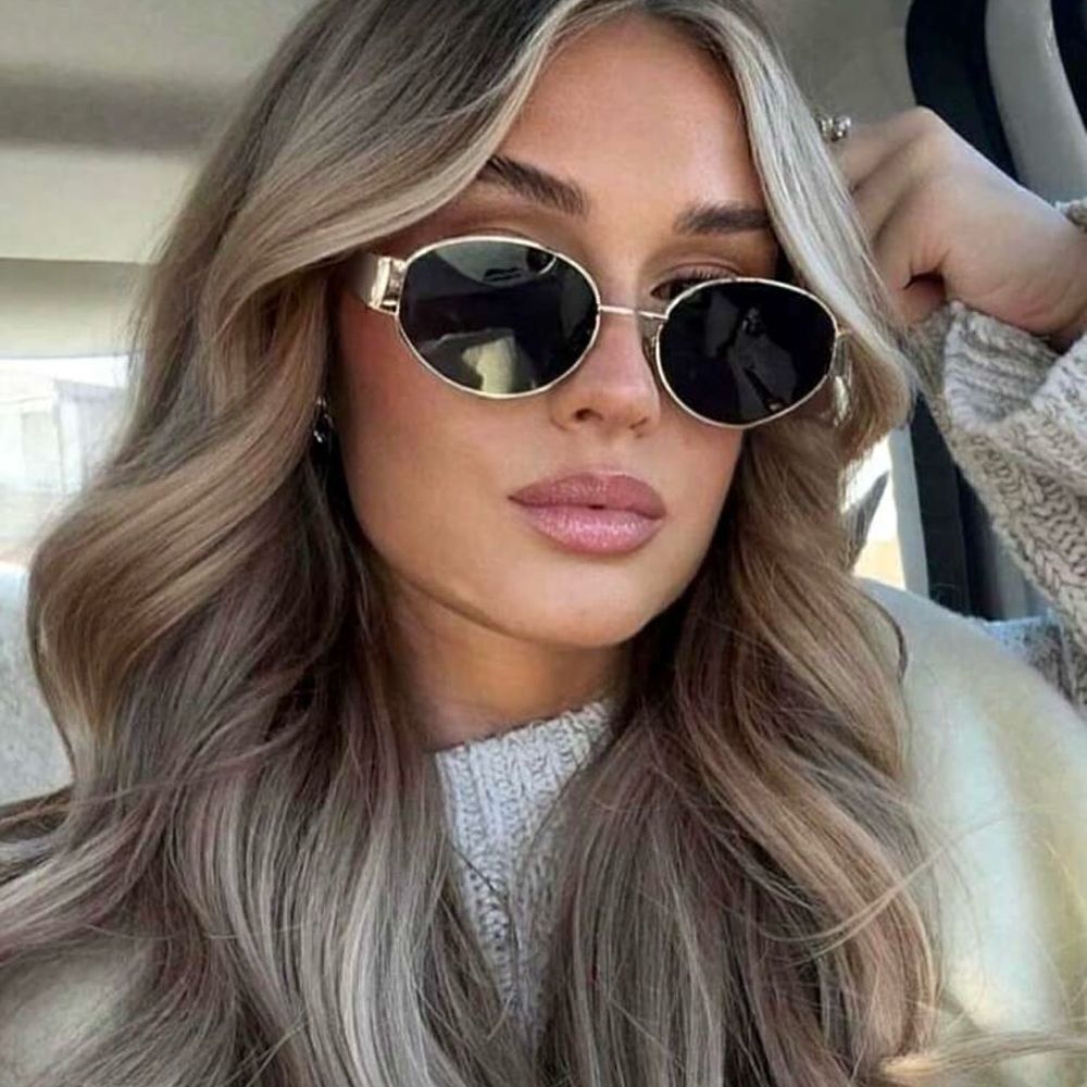trendy black sunglass E5